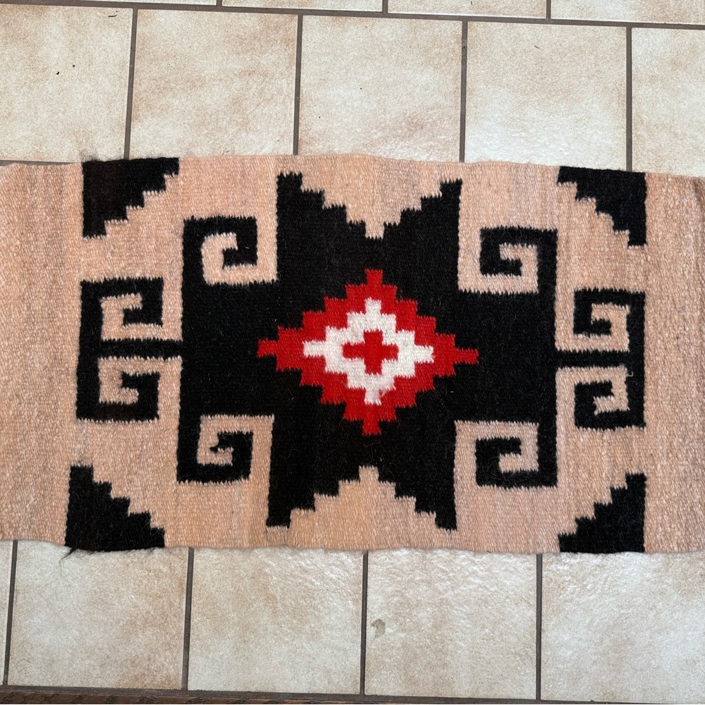 Vintage Wool Rug - roughly 1.5’ x 2.5’